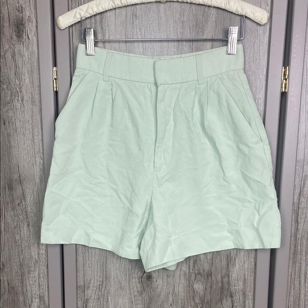Zara pleated front mint green shorts women's XS